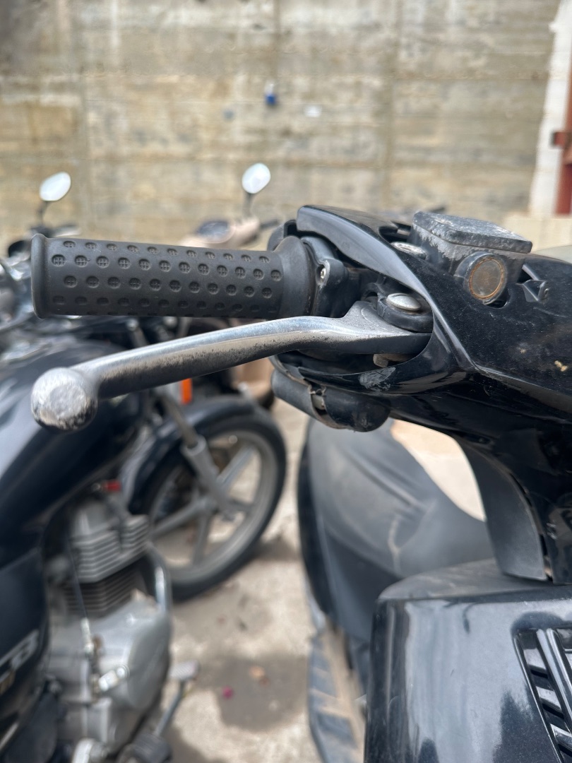 MANETA DERECHA 1694878 MANETA DERECHA 1694878