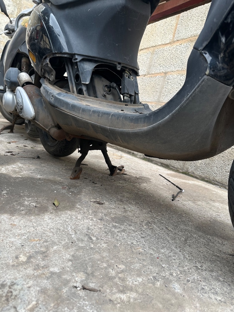 ESTRIBOS LATERALES 1694840 ESTRIBOS LATERALES 1694840