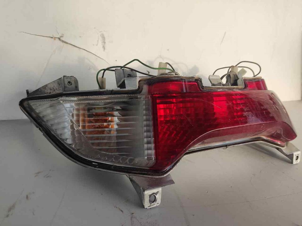 PILOTO TRASERO CENTRAL 1058283 PILOTO TRASERO CENTRAL 1058283