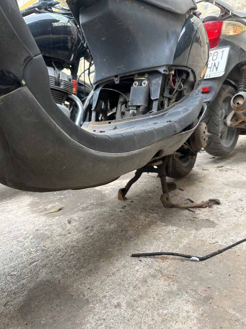 ESTRIBOS LATERALES 1694840 ESTRIBOS LATERALES 1694840