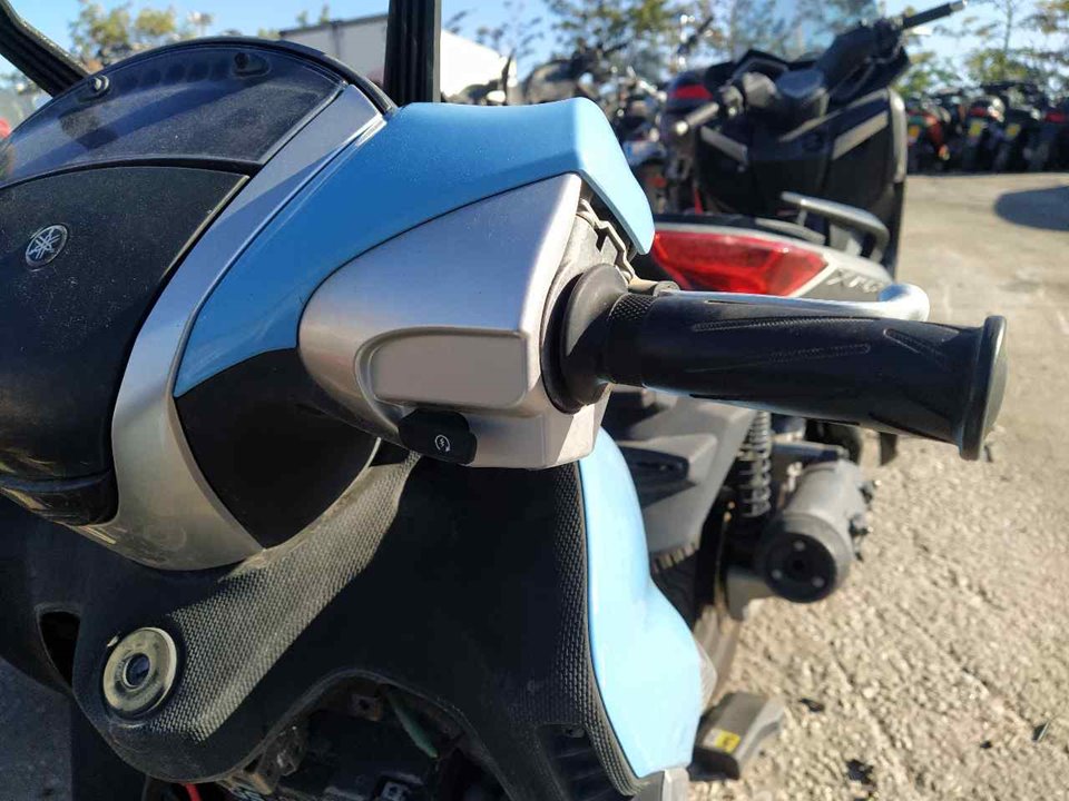 PIÑA LUCES DERECHA 1367852