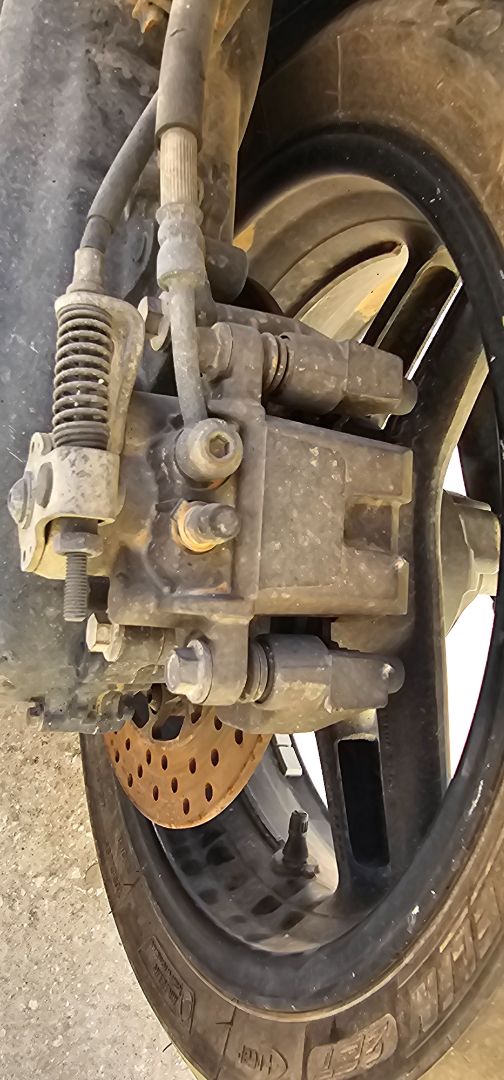 PINZA DE FRENO TRASERA 1679961 PINZA DE FRENO TRASERA 1679961