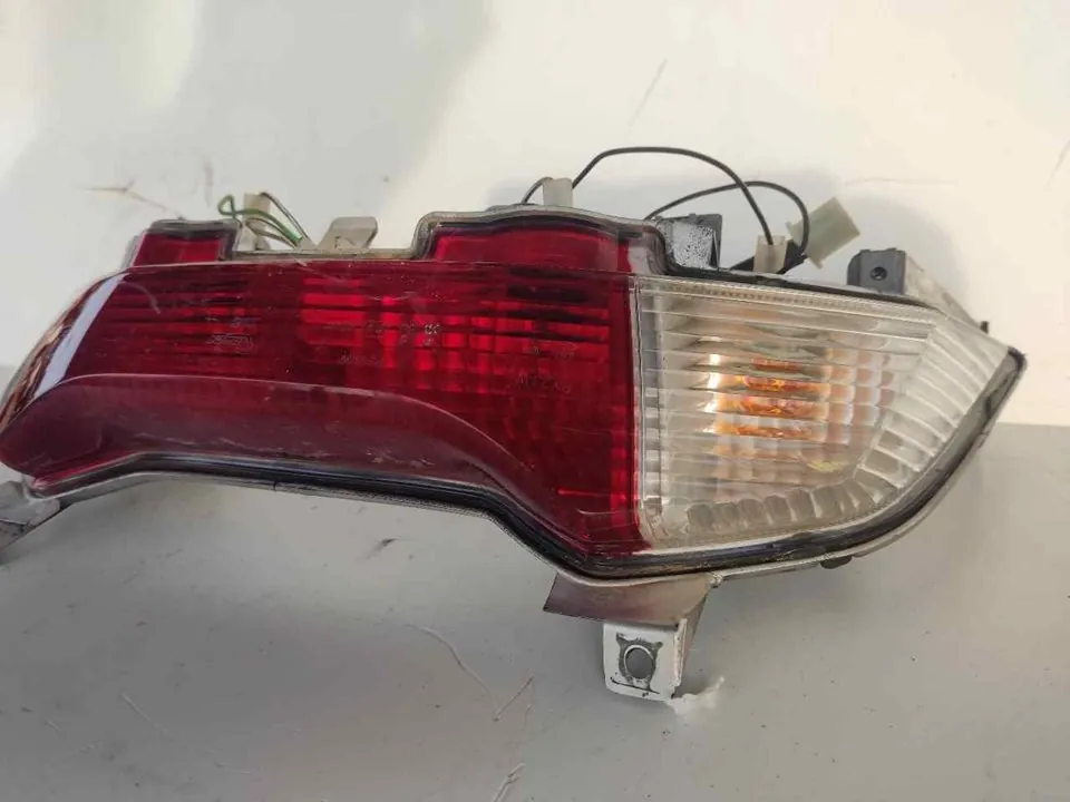 PILOTO TRASERO CENTRAL 1058283