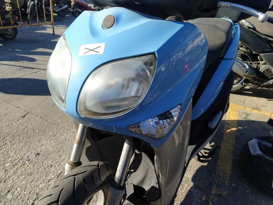 FARO IZQUIERDO 1367830