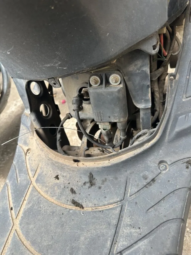 BOBINA ENCENDIDO 1694847