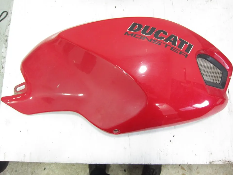 CARENADO DELANTERO DERECHO 1007731 CARENADO DELANTERO DERECHO 1007731