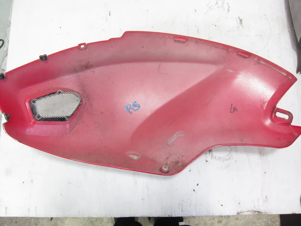 CARENADO DELANTERO DERECHO 1007731 CARENADO DELANTERO DERECHO 1007731